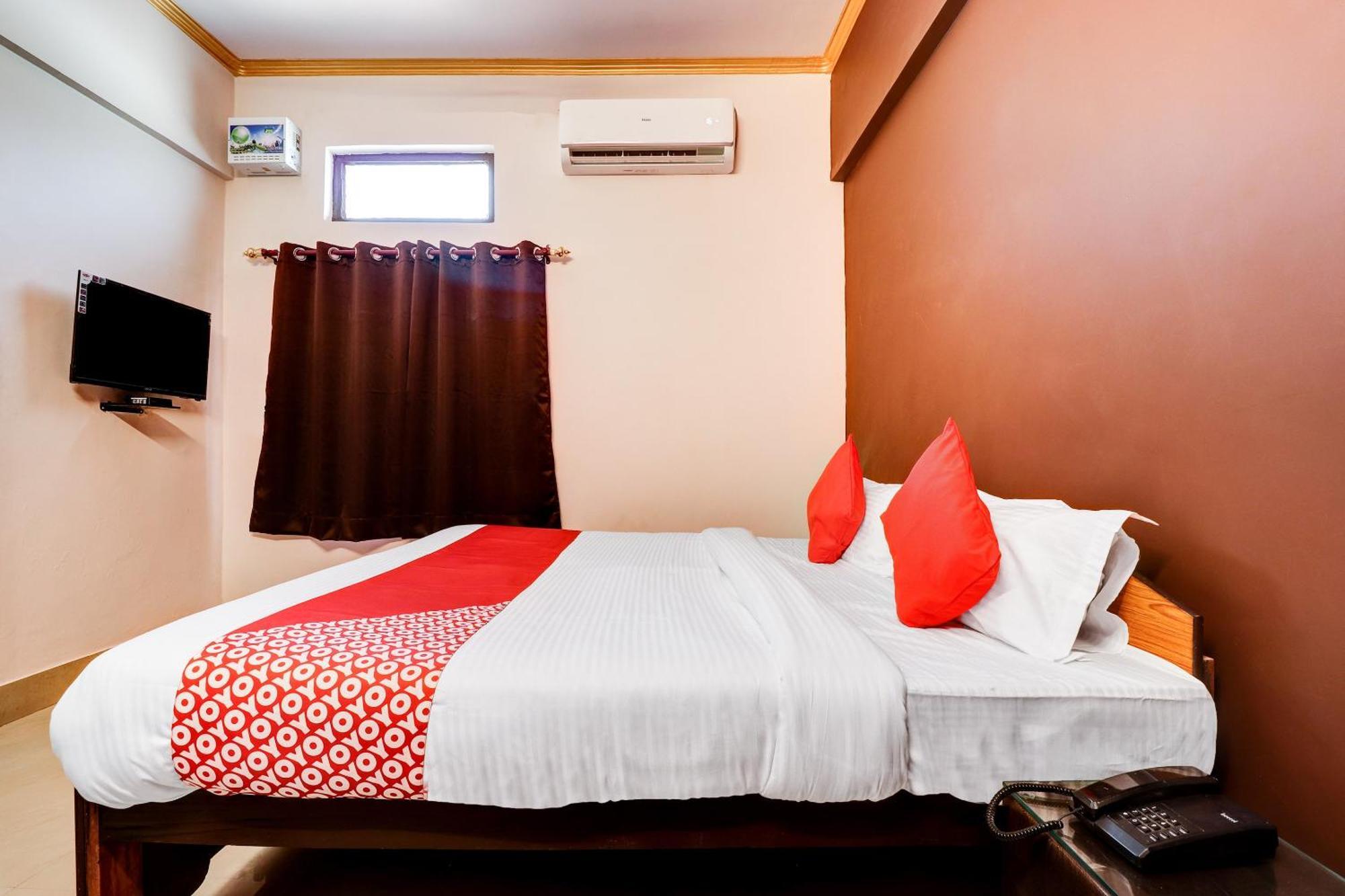 Hotel O Star City Hotel Ayodhya ภายนอก รูปภาพ