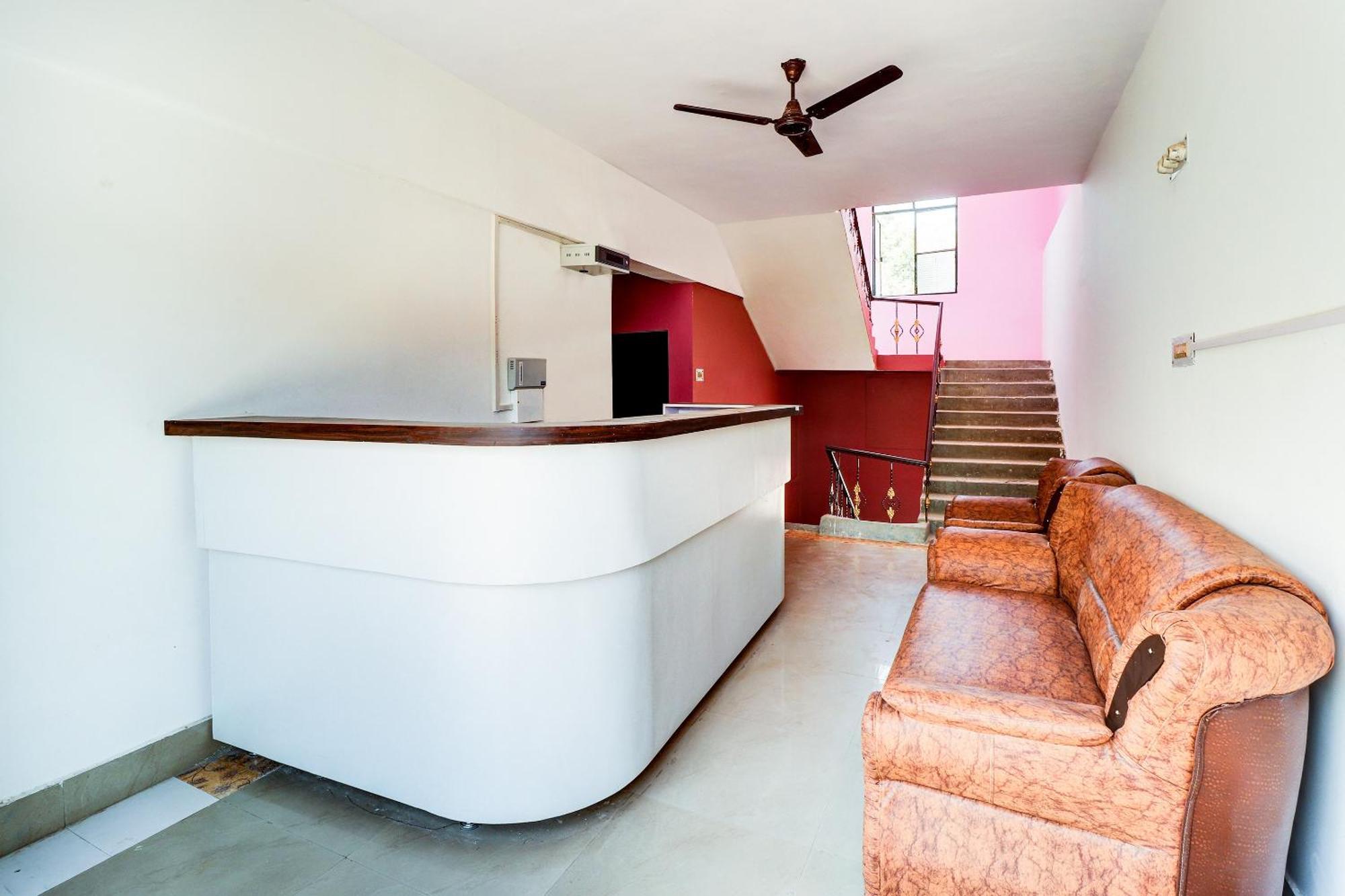 Hotel O Star City Hotel Ayodhya ภายนอก รูปภาพ