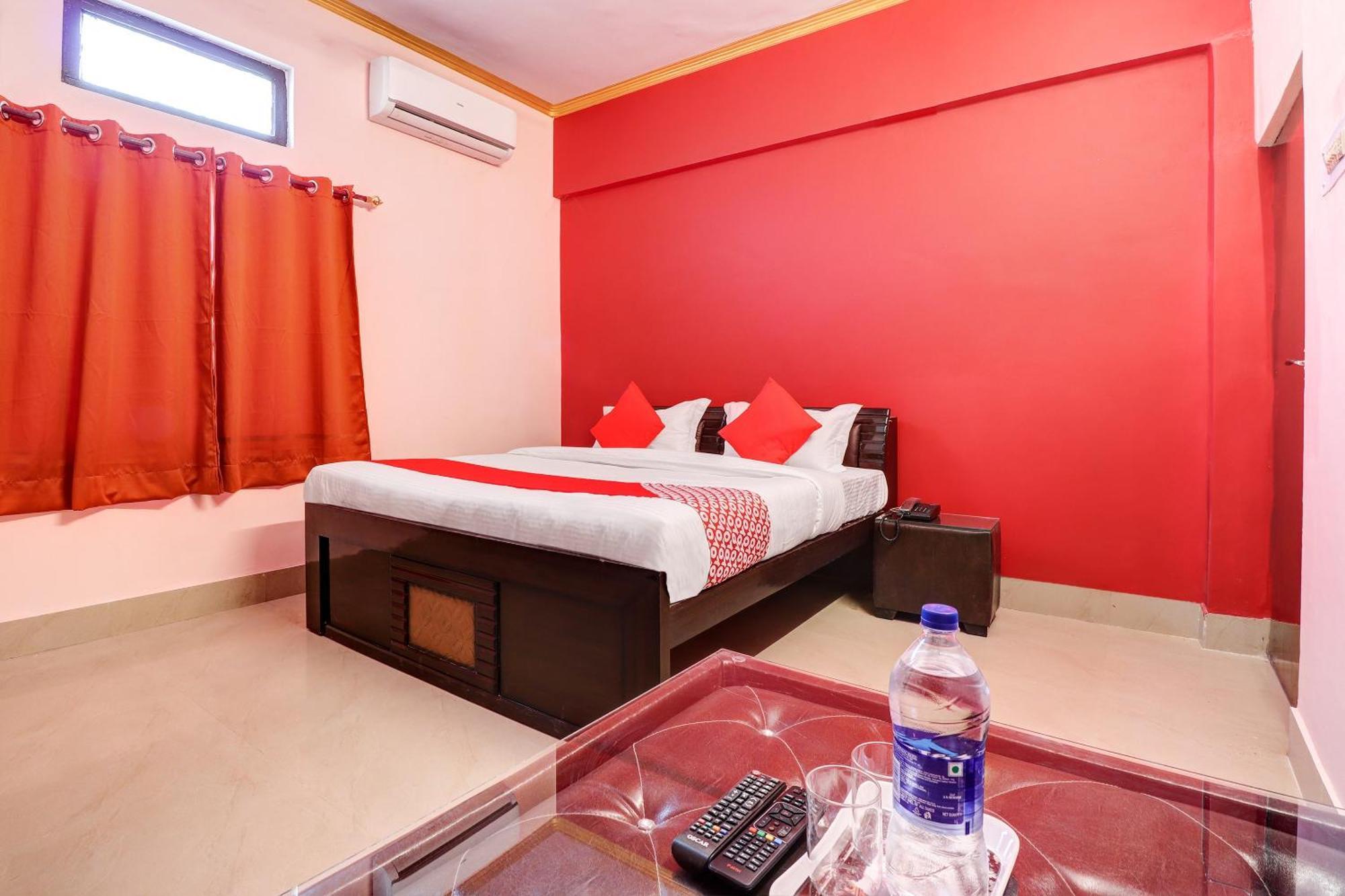 Hotel O Star City Hotel Ayodhya ภายนอก รูปภาพ