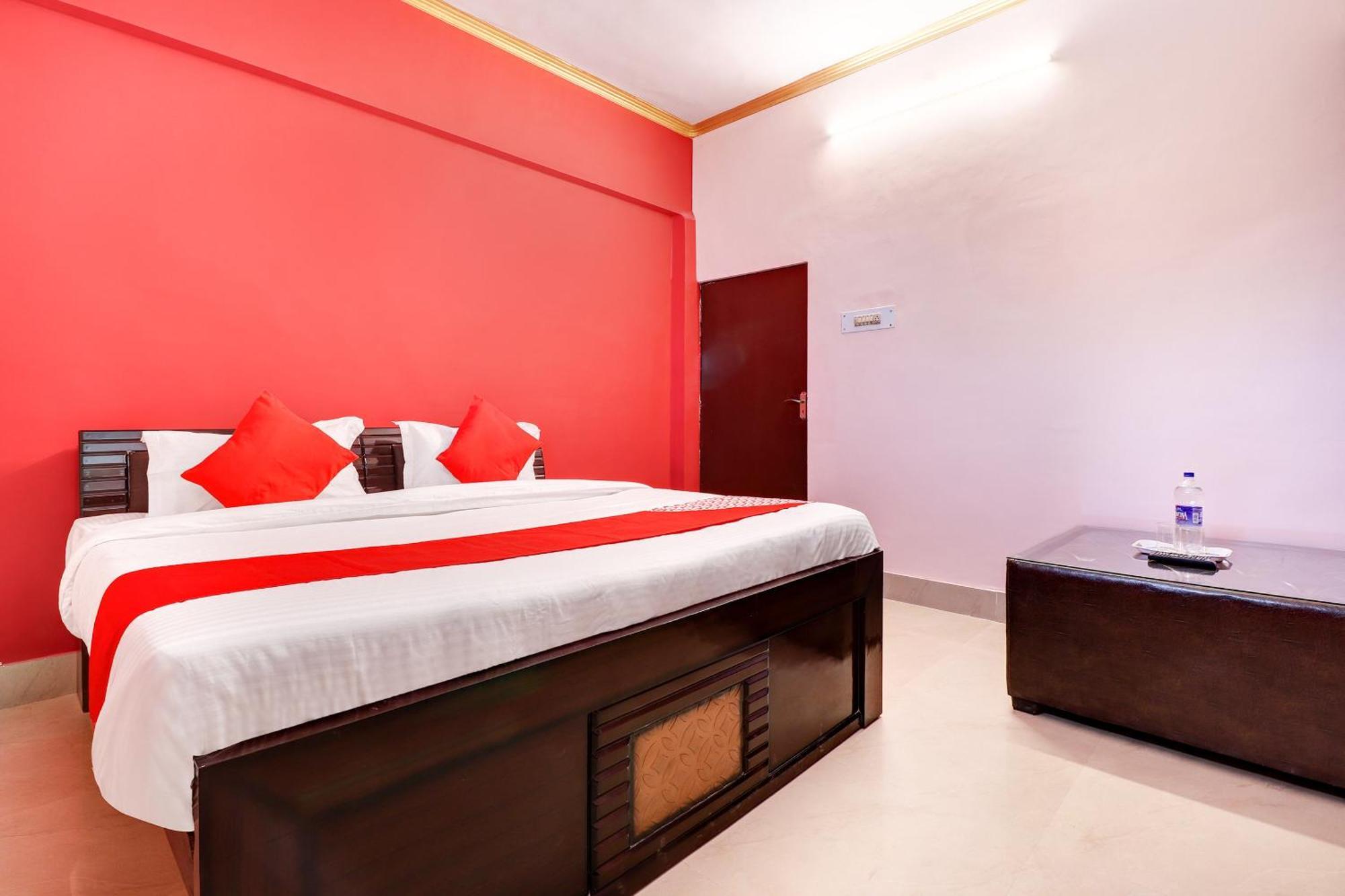 Hotel O Star City Hotel Ayodhya ภายนอก รูปภาพ